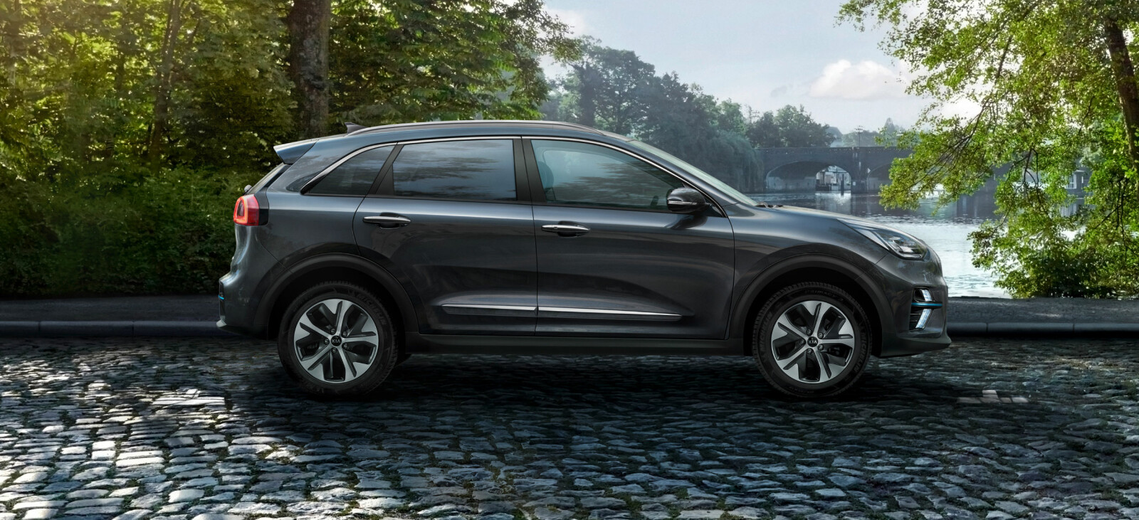 Den elektriske Kia e-Niro går ikke så langt som først antatt på grunn av feil med målingene. Den elektriske Kia e-Niro går ikke så langt som først antatt på grunn av feil med målingene.