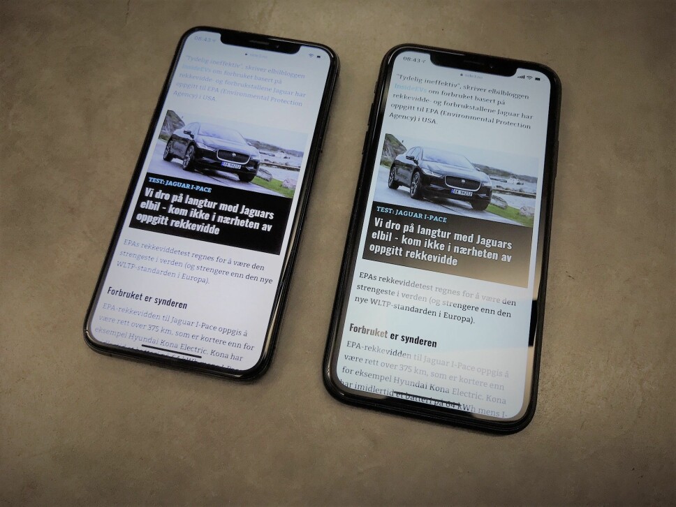 <b>STØRRE SKJERM: </b>iPhone XR (t.h.) har en merkbart større skjerm enn iPhone XS, men den ekstra plassen fører som oftest ikke til mer informasjon på skjermen. Isteden blir for eksempel teksten større og enklere og lese. <b>STØRRE SKJERM: </b>iPhone XR (t.h.) har en merkbart større skjerm enn iPhone XS, men den ekstra plassen fører som oftest ikke til mer informasjon på skjermen. Isteden blir for eksempel teksten større og enklere og lese.