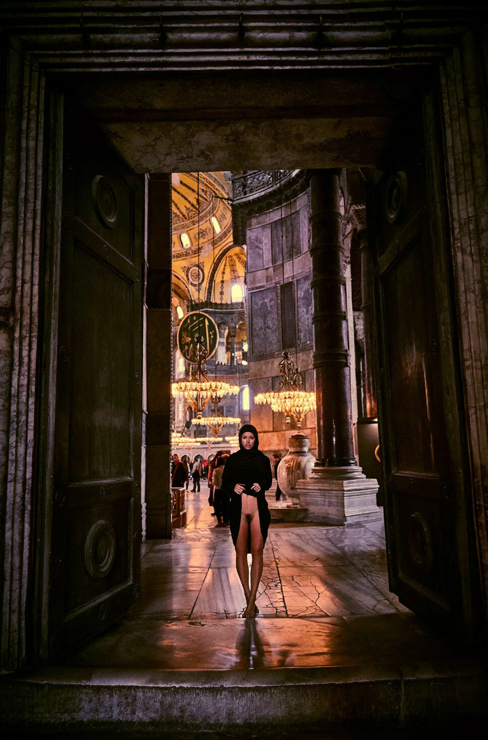 <b>I HAGIA SOFIA:</b> Hagia Sofia er et eldgammelt byggverk med stor religiøs verdi. I dag er bygningen et museum. Marisa Papen forteller at det var både vanskelig, nervepirrende og langt fra risikofritt å ta bildet. <b>I HAGIA SOFIA:</b> Hagia Sofia er et eldgammelt byggverk med stor religiøs verdi. I dag er bygningen et museum. Marisa Papen forteller at det var både vanskelig, nervepirrende og langt fra risikofritt å ta bildet.