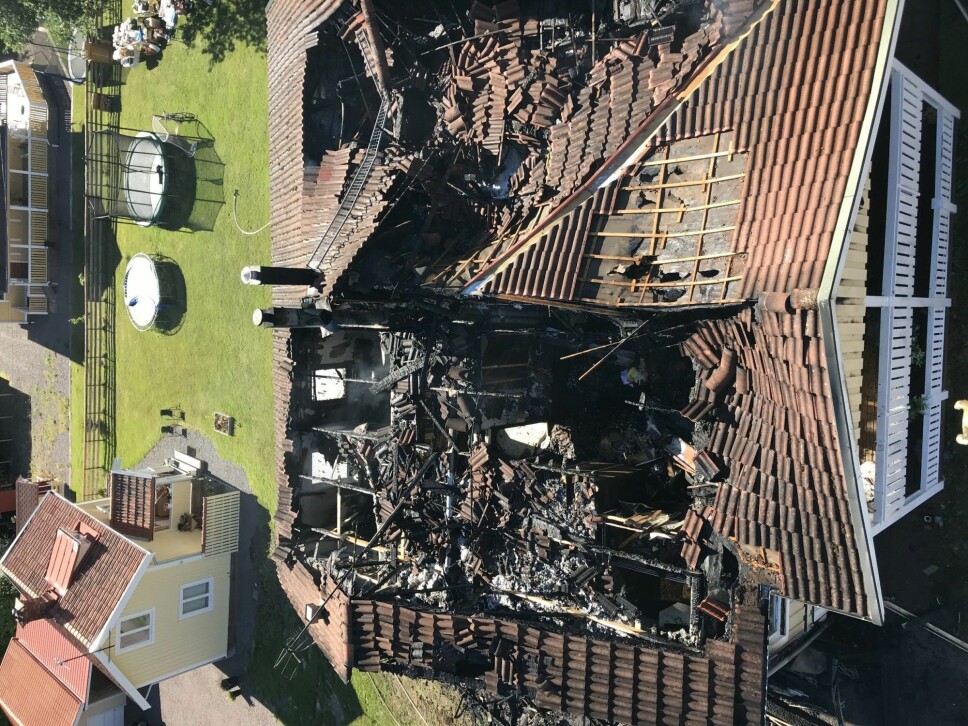 Til alt hell kom familien seg ut i tide, huset ble totalskadet. Räddningstjänsten Sunne Til alt hell kom familien seg ut i tide, huset ble totalskadet. Räddningstjänsten Sunne