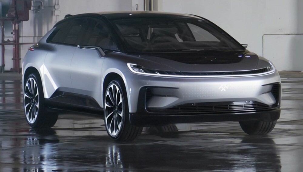 Den ser fristende ut. Men nå tyder det meste på at Faraday Future rett og slett ikke har noen fremtid. Penge-flommen har tørket opp, flere nøkkelpersoner har sluttet og en rekke ansatte er permitterte og sagt opp. Den ser fristende ut. Men nå tyder det meste på at Faraday Future rett og slett ikke har noen fremtid. Penge-flommen har tørket opp, flere nøkkelpersoner har sluttet og en rekke ansatte er permitterte og sagt opp.