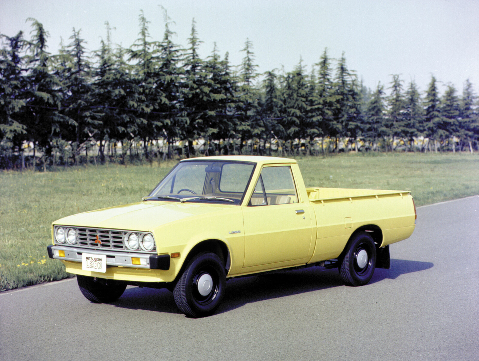 40 ÅR SIDEN: Første utgave ble kalt Forte og L200. 40 ÅR SIDEN: Første utgave ble kalt Forte og L200.