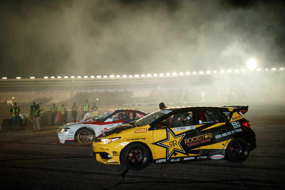 I onsdagens episode av Gatebil blir vi med til Texas Speedway i USA, for å følge Norges beste drifter, Fredric Aasbø. I onsdagens episode av Gatebil blir vi med til Texas Speedway i USA, for å følge Norges beste drifter, Fredric Aasbø.