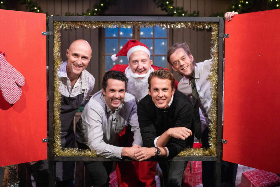 <b>JULEØLKALENDER:</b> Kokk Ole Martin Alfsen (til venstre), Magnus Devold, Calle Hellevang-Larsen, Vegard Ylvisåker og Bård Ylvisåker har testet juleøl for TVNorge. <b>JULEØLKALENDER:</b> Kokk Ole Martin Alfsen (til venstre), Magnus Devold, Calle Hellevang-Larsen, Vegard Ylvisåker og Bård Ylvisåker har testet juleøl for TVNorge.