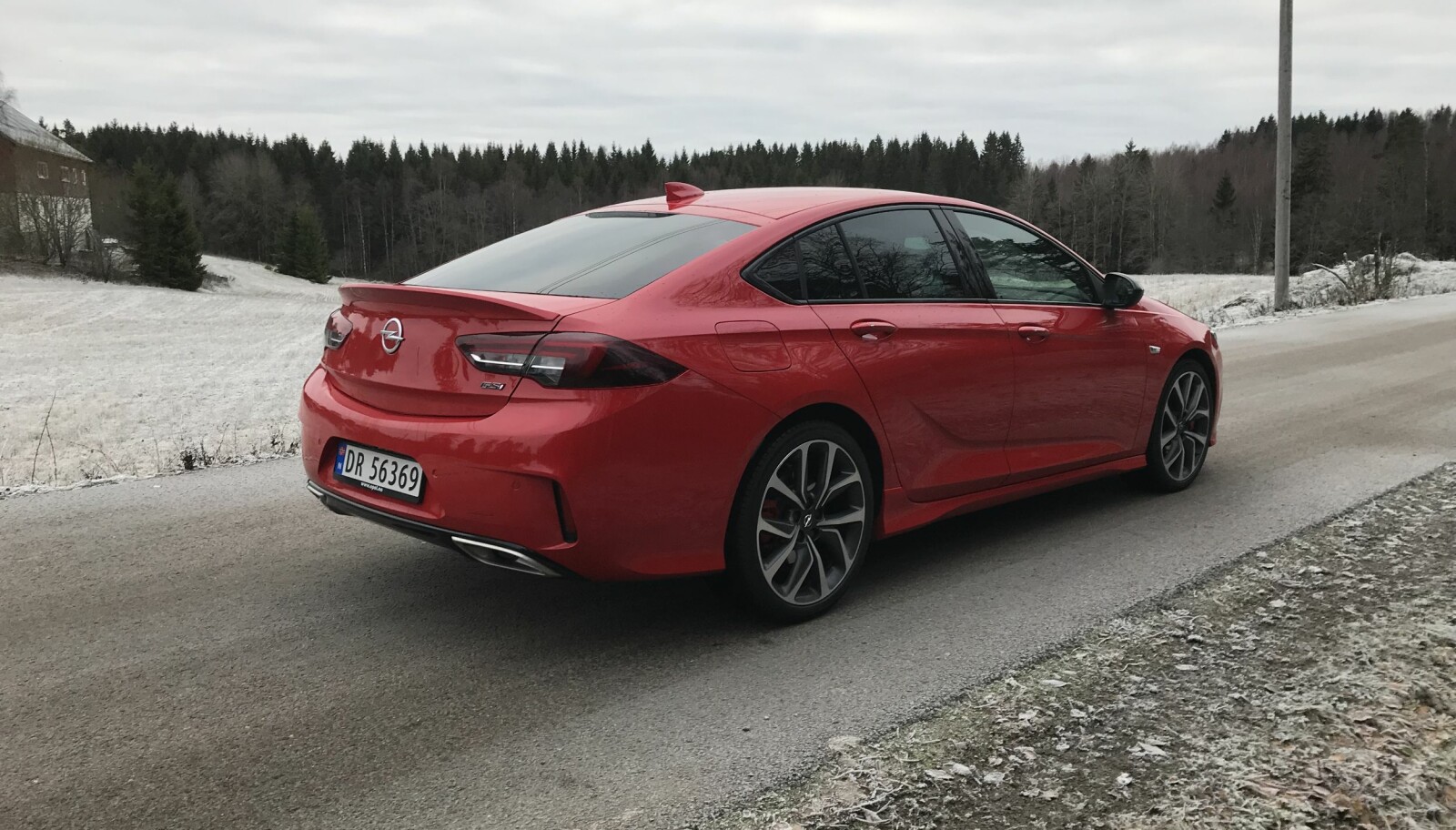 DUCKTAIL: Spoileren på hekken er kun for GSi. DUCKTAIL: Spoileren på hekken er kun for GSi.