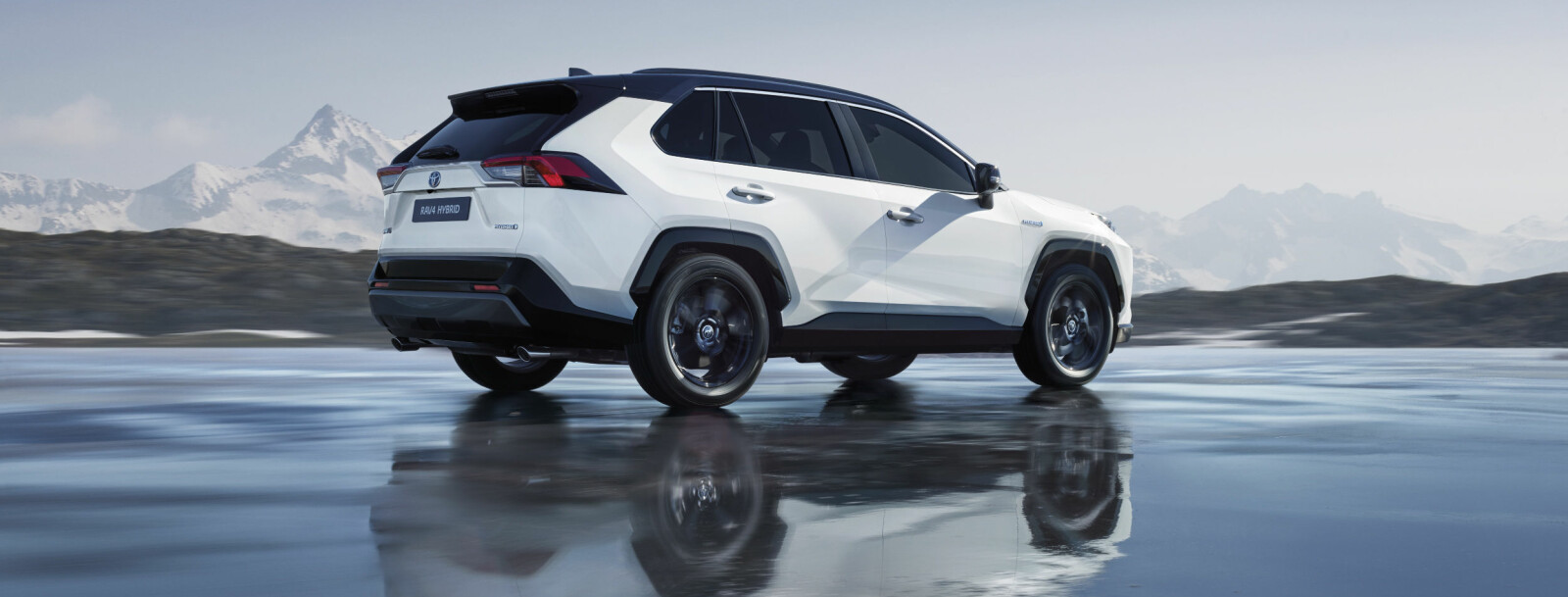 PRISENE KLARE: De først versjonene av nye Toyota RAV4 kommer til Norge i februar. PRISENE KLARE: De først versjonene av nye Toyota RAV4 kommer til Norge i februar.