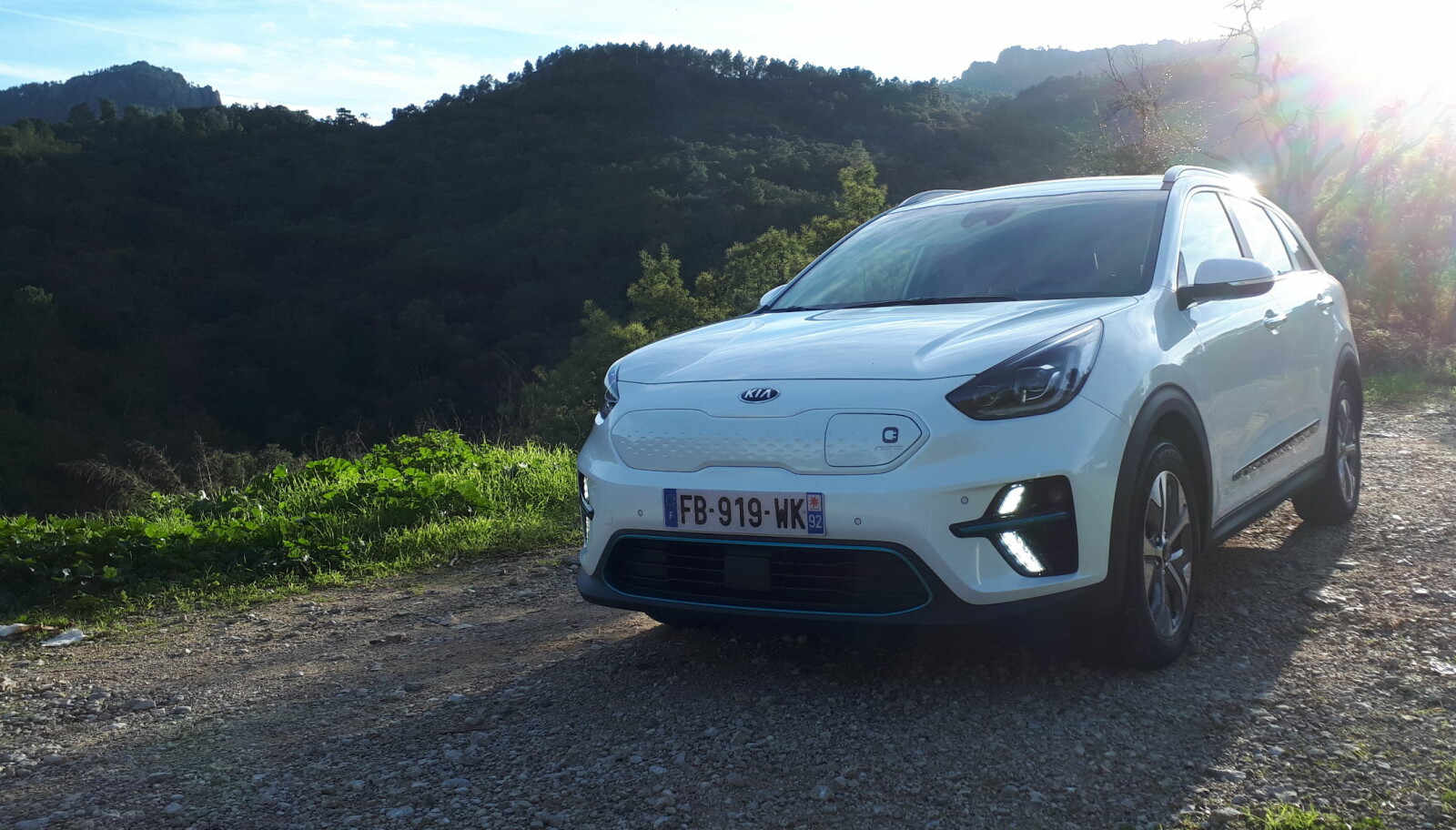 <b>KIA E-NIRO:</b> Slik ser den ut forfra, elbilen tusenvis av nordmenn venter på <b>KIA E-NIRO:</b> Slik ser den ut forfra, elbilen tusenvis av nordmenn venter på
