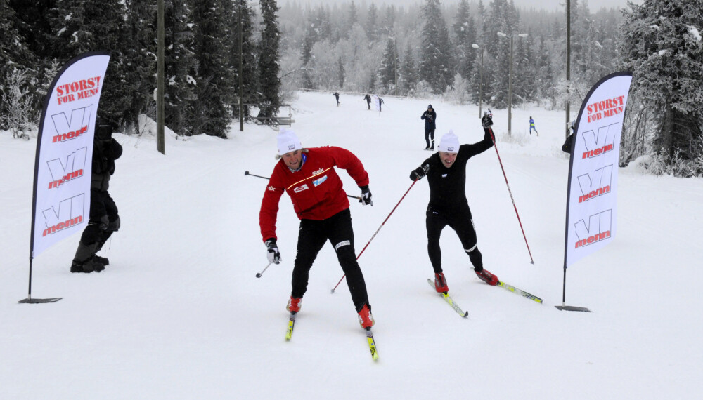 VANT SÅ VIDT: I det første PR-stuntet med Petter Northug og Vi Menn slår Petter bladets representant Gundersen akkurat på målstreken… VANT SÅ VIDT: I det første PR-stuntet med Petter Northug og Vi Menn slår Petter bladets representant Gundersen akkurat på målstreken…