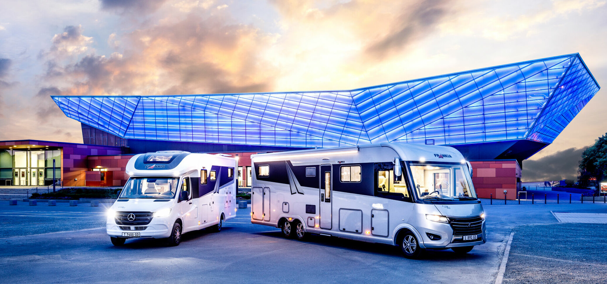 FRANKIA: Hos tyske Frankia blir det stort fokus på T7400 GD og F-Line I 890 GD. FRANKIA: Hos tyske Frankia blir det stort fokus på T7400 GD og F-Line I 890 GD.