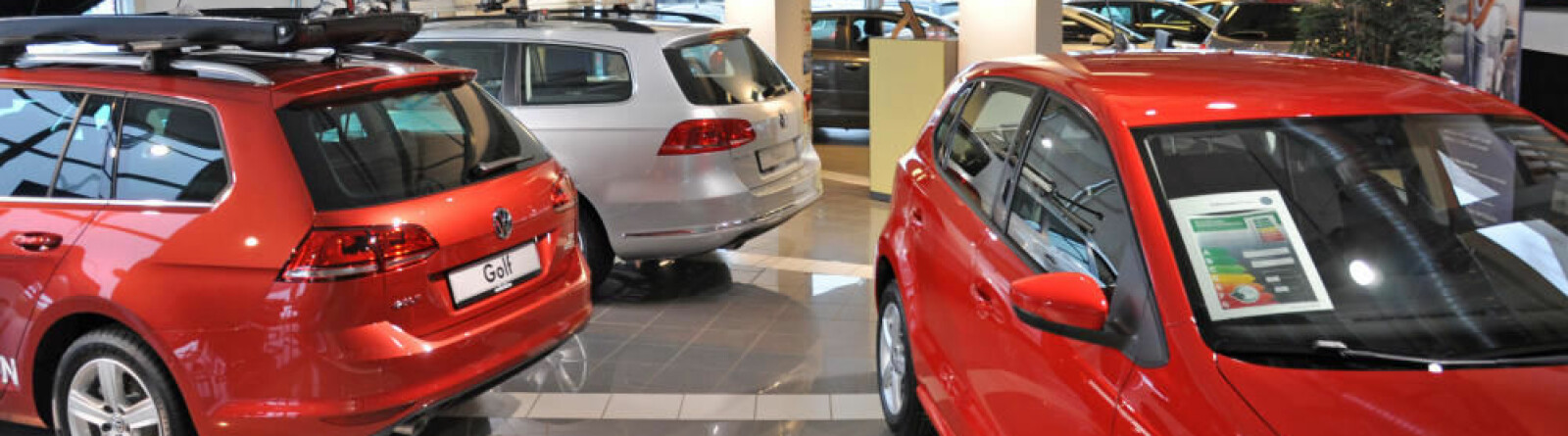 MEST SOLGTE BILMERKE I 2018: Volkswagen leverte nok et godt år i det norske bilmarkedet i 2018 og ble det mest solgte merket. Men på modellsiden måtte VW i år se seg slått av Nissan og deres Leaf. MEST SOLGTE BILMERKE I 2018: Volkswagen leverte nok et godt år i det norske bilmarkedet i 2018 og ble det mest solgte merket. Men på modellsiden måtte VW i år se seg slått av Nissan og deres Leaf.