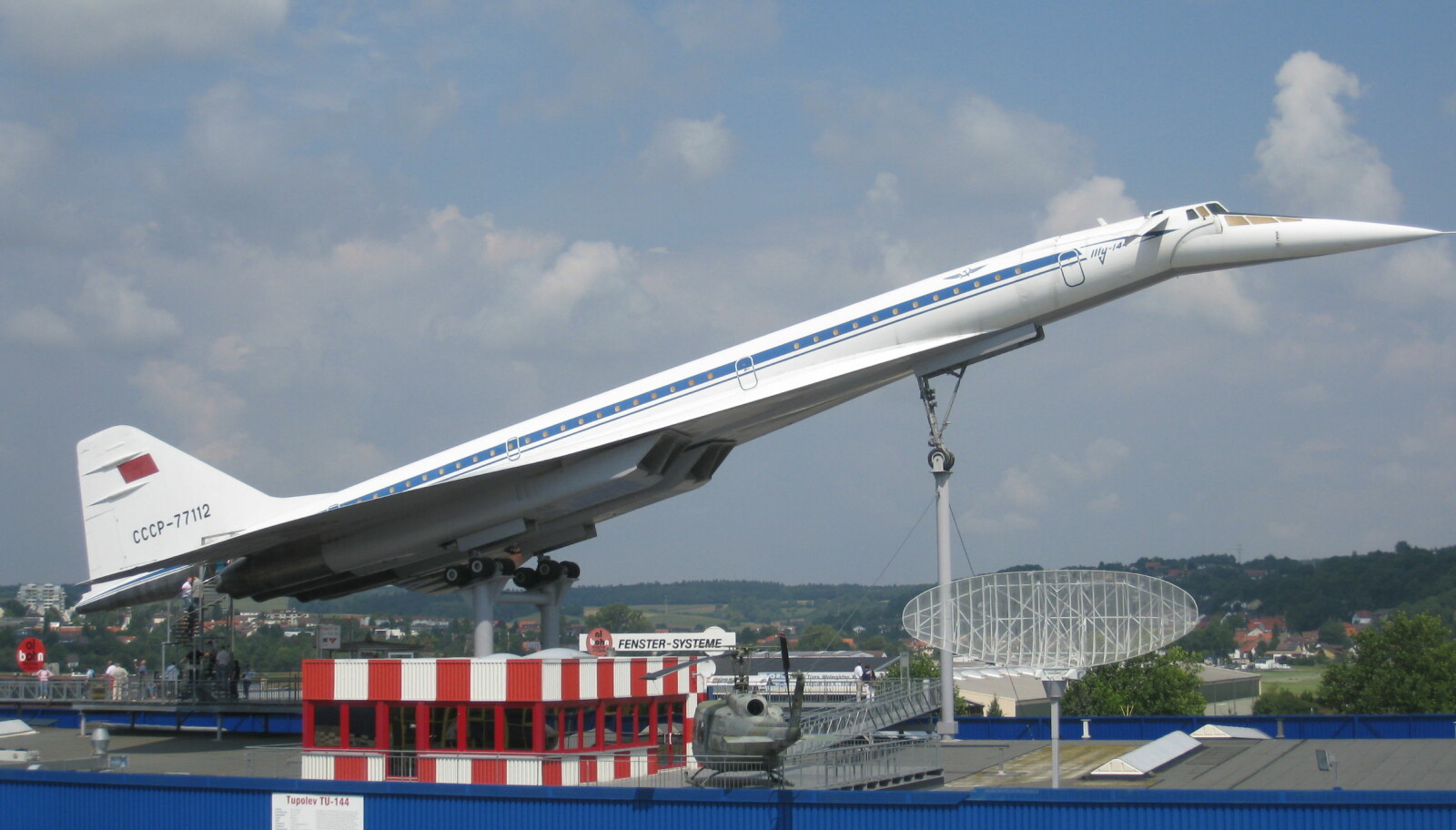 <b>FIASKOFLY:</b> Tupolev tu-144 var det første overlydspassasjerflyet, men det ble hemmet av umoden teknologi og to havarier. Etter bare 55 passasjerturer gikk flyene i opplag. <b>FIASKOFLY:</b> Tupolev tu-144 var det første overlydspassasjerflyet, men det ble hemmet av umoden teknologi og to havarier. Etter bare 55 passasjerturer gikk flyene i opplag.