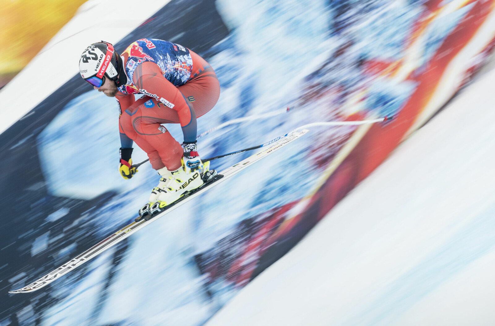 <b>VUNNET:</b> Kjetil Jansrud vant utfor i Kitzbühel (kort løype) i 2015. I år blir det ikke noe Hahnenkamm-renn på Jansrud som brakk to fingre under tirsdagens utfortrening i Kitzbühel. <b>VUNNET:</b> Kjetil Jansrud vant utfor i Kitzbühel (kort løype) i 2015. I år blir det ikke noe Hahnenkamm-renn på Jansrud som brakk to fingre under tirsdagens utfortrening i Kitzbühel.