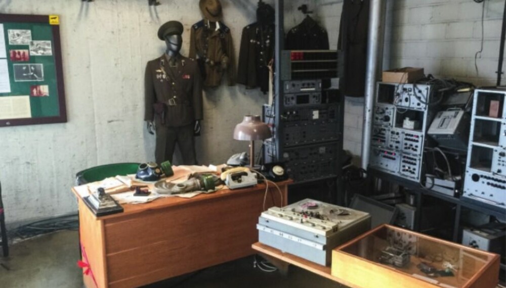 <b>Full oversikt: </b>Fra dette hemmelige rommet styrte KGB sine agenter i Norden, og avlyttet alt som skjedde på hotellet. <b>Full oversikt: </b>Fra dette hemmelige rommet styrte KGB sine agenter i Norden, og avlyttet alt som skjedde på hotellet.