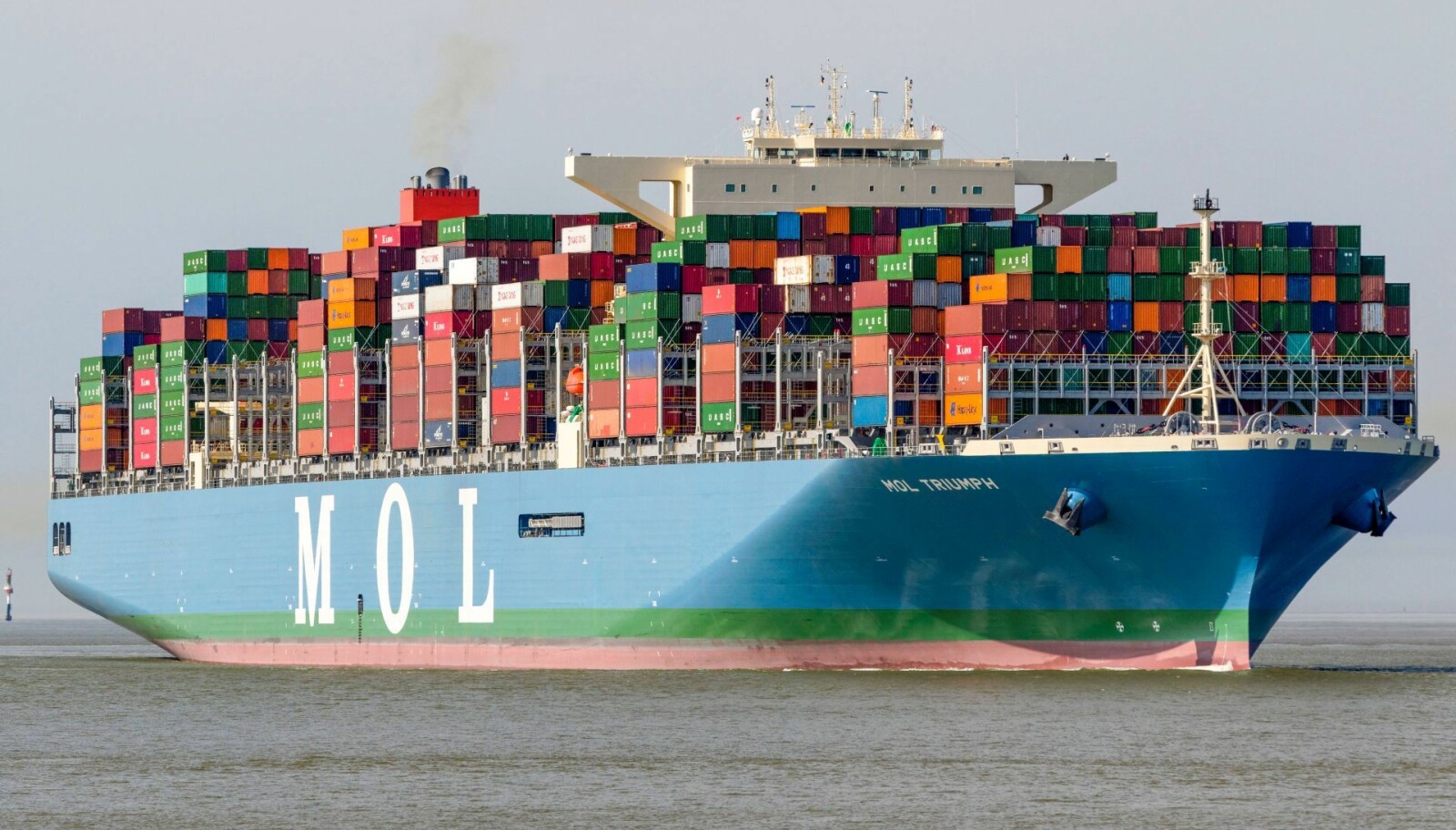 <b>HANDELSVEI:</b> Nitti prosent av all frakt skjer på havene, og det meste kommer fra Kina. Dermed har verdenshandelen behov for stadig større containerskip som MOL Triumph. <b>HANDELSVEI:</b> Nitti prosent av all frakt skjer på havene, og det meste kommer fra Kina. Dermed har verdenshandelen behov for stadig større containerskip som MOL Triumph.
