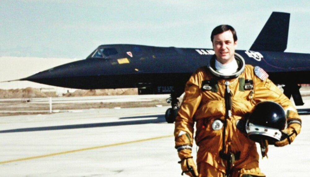 OPPSIKTSVEKKENDE: SR-71 Blackbird, verdens mest avanserte spionfly, måtte nødlande i Bodø. OPPSIKTSVEKKENDE: SR-71 Blackbird, verdens mest avanserte spionfly, måtte nødlande i Bodø.