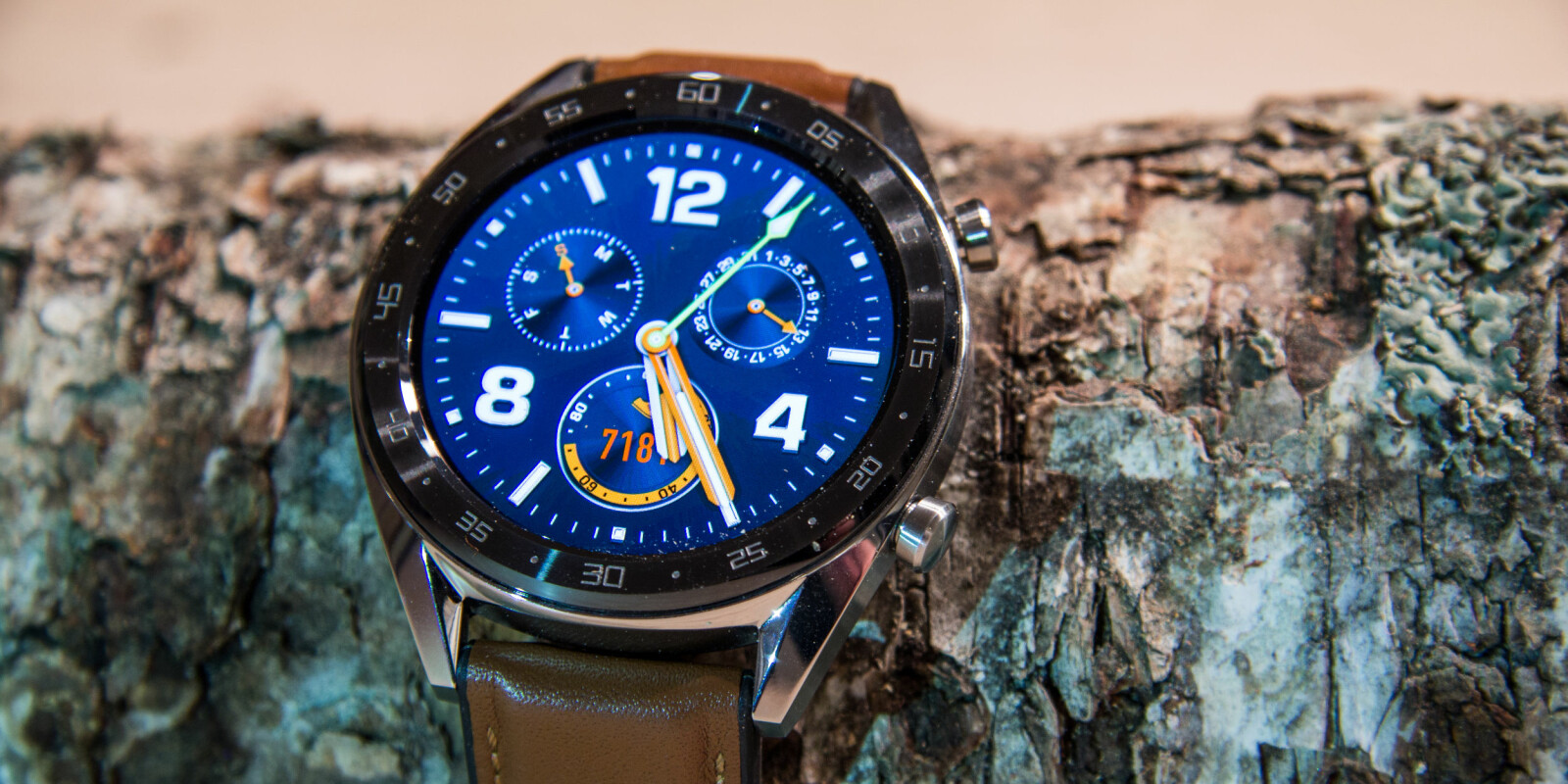 <b>SMARTKLOKKE: </b>Huawei Watch GT er litt smartklokke og litt treningsklokke. <b>SMARTKLOKKE: </b>Huawei Watch GT er litt smartklokke og litt treningsklokke.
