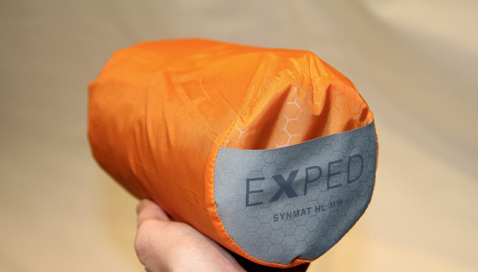 LETT LIGGERUNDERLAG: Exped Synmat HL MW 7.0 er et kompakt og lett liggerunderlag. LETT LIGGERUNDERLAG: Exped Synmat HL MW 7.0 er et kompakt og lett liggerunderlag.