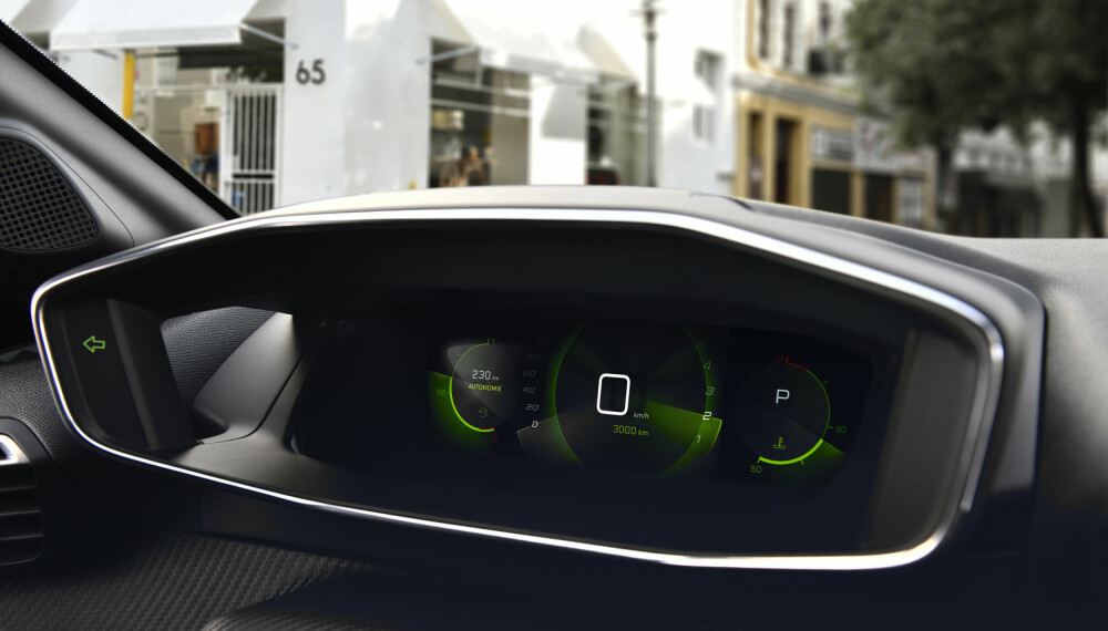I-COCKPIT: Peugeot e-208 får den mest avanserte utgaven av det digitale dashbordet. I-COCKPIT: Peugeot e-208 får den mest avanserte utgaven av det digitale dashbordet.