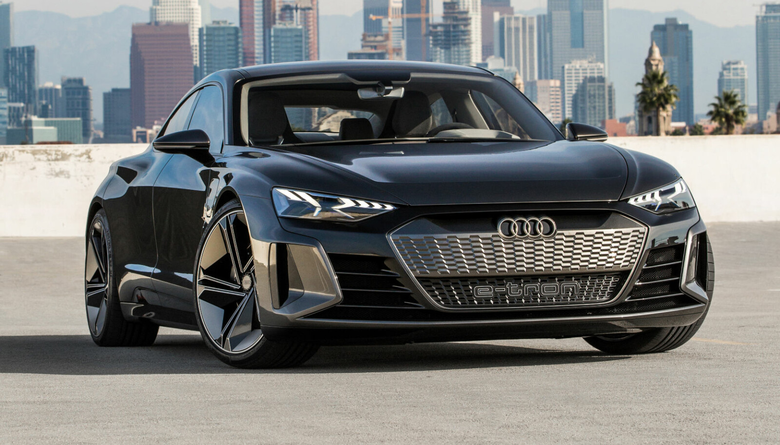 <b>AUDI E-TRON GT:</b> Audi e-tron GT kan du forvente å se på veien neste år. <b>AUDI E-TRON GT:</b> Audi e-tron GT kan du forvente å se på veien neste år.