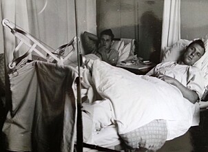 <b>HELL I UHELL:</b> Sju av kameratene som forsøkte å svømme gjennom isvann eller hoppe på isflak for å komme seg unna, ble truffet dødelig. <b>HELL I UHELL:</b> Sju av kameratene som forsøkte å svømme gjennom isvann eller hoppe på isflak for å komme seg unna, ble truffet dødelig.