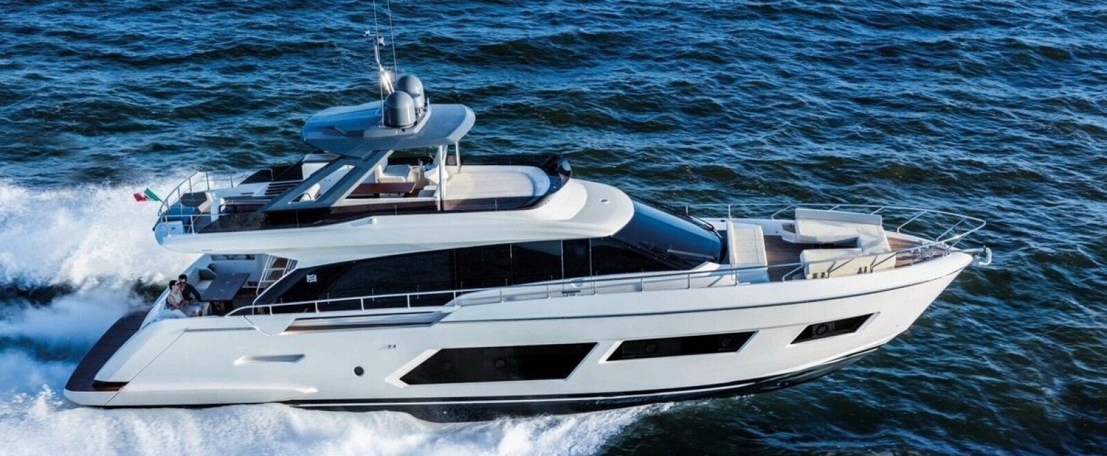 <b>DYRESTE:</b> Ferretti 670 er den største båten som vises i tilknytning til Sjøen for alle 2019. Pris: 29 millioner. <b>DYRESTE:</b> Ferretti 670 er den største båten som vises i tilknytning til Sjøen for alle 2019. Pris: 29 millioner.