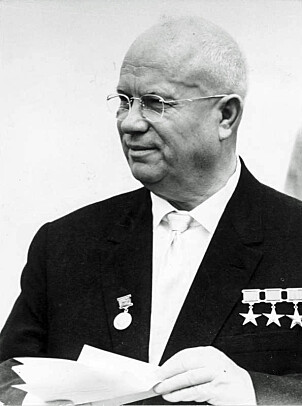 <b>TRUET MED Å UTSLETTE BODØ:</b> Den russiske presidenten, Nikita Khrusjtsjov, ble så harm over U-2s grensekrenkelse at han truet med å utslette alle involverte baser dersom en tilsvarende hendelse skulle oppstå. <b>TRUET MED Å UTSLETTE BODØ:</b> Den russiske presidenten, Nikita Khrusjtsjov, ble så harm over U-2s grensekrenkelse at han truet med å utslette alle involverte baser dersom en tilsvarende hendelse skulle oppstå.