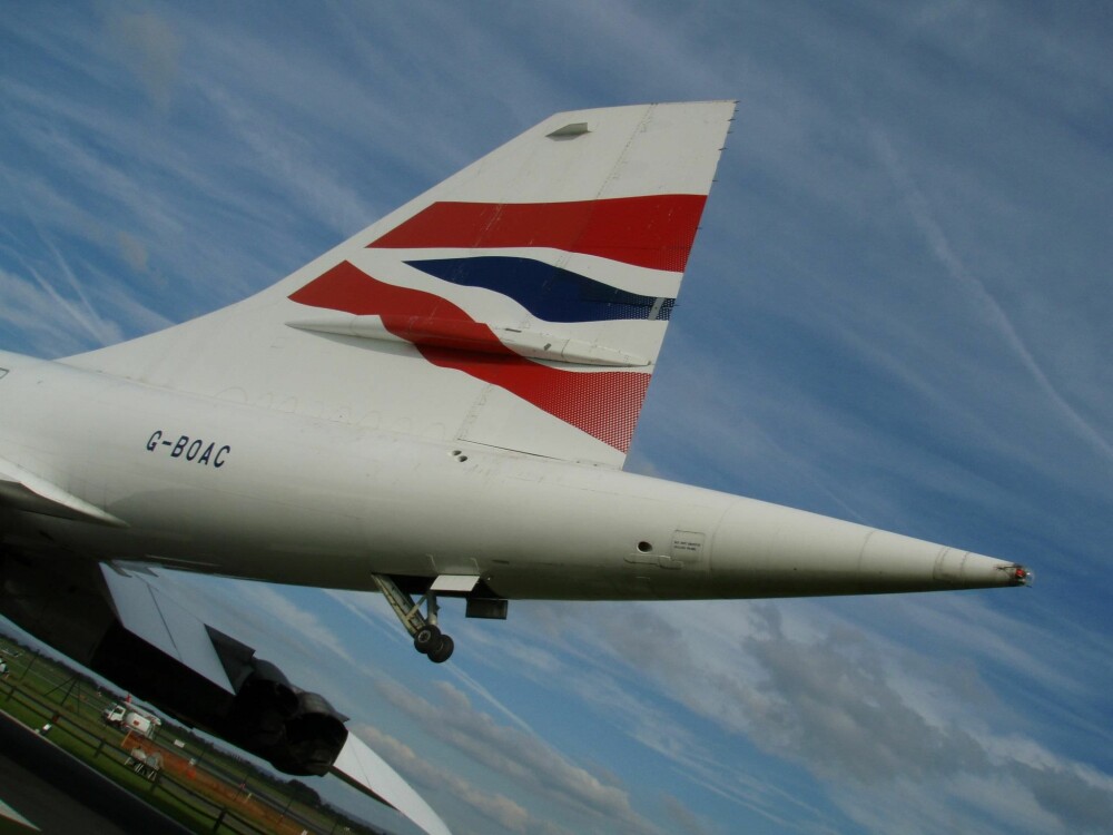 <b>STØTTEHJUL:</b> Overlydsflyet Concorde var såpass utsatt for tail strike med sitt lange haleparti at det ble utstyrt med eget understell for å beskytte halen. <b>STØTTEHJUL:</b> Overlydsflyet Concorde var såpass utsatt for tail strike med sitt lange haleparti at det ble utstyrt med eget understell for å beskytte halen.