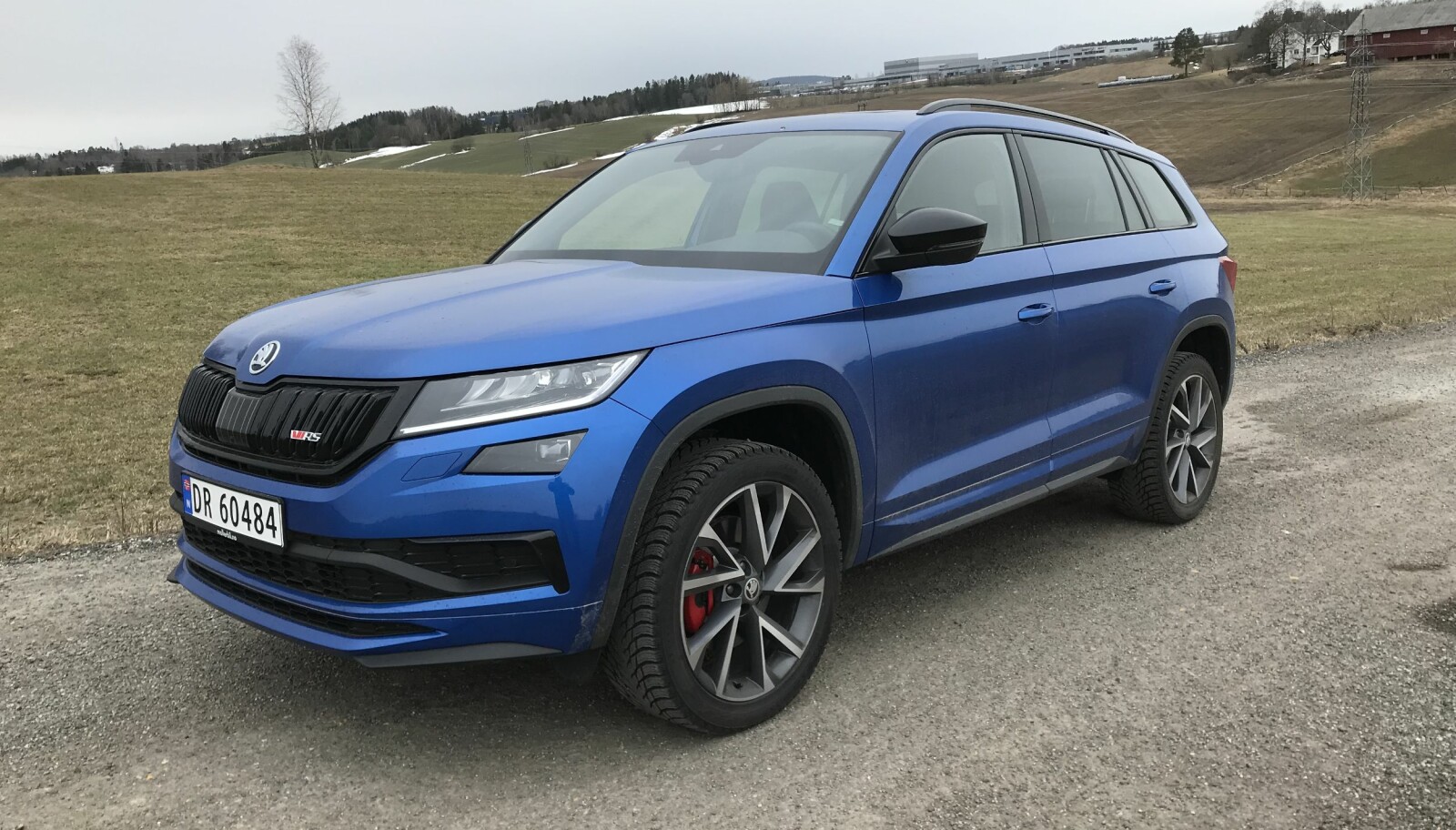 RASK BRUKSBIL: Kodiaq RS er sportslig uten å miste det praktiske aspektet. Som femseter kan den trekke 2,5 tonn, to tonn som syvseter. RASK BRUKSBIL: Kodiaq RS er sportslig uten å miste det praktiske aspektet. Som femseter kan den trekke 2,5 tonn, to tonn som syvseter.