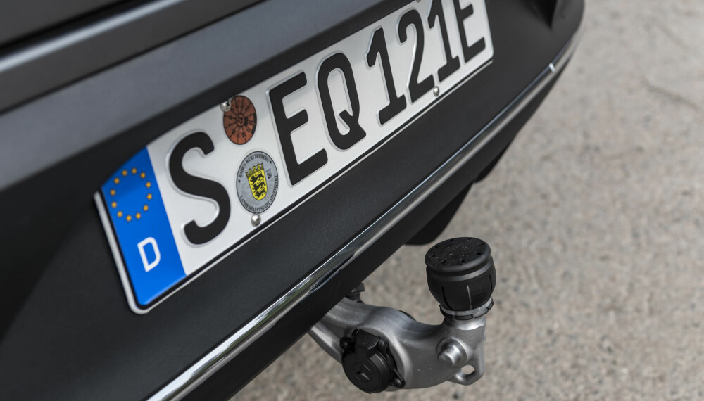 NYTTIG: Mercedes-Benz EQC kan trekke henger på inntil 1800 kilo. NYTTIG: Mercedes-Benz EQC kan trekke henger på inntil 1800 kilo.