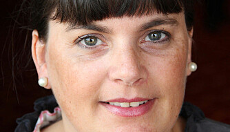 <b>GODE RÅD:</b> Hege-Therese Nilsen anbefaler at man unngår klokker med store metallremmer, siden de kan ødelegge broderiene på bunaden din. <b>GODE RÅD:</b> Hege-Therese Nilsen anbefaler at man unngår klokker med store metallremmer, siden de kan ødelegge broderiene på bunaden din.
