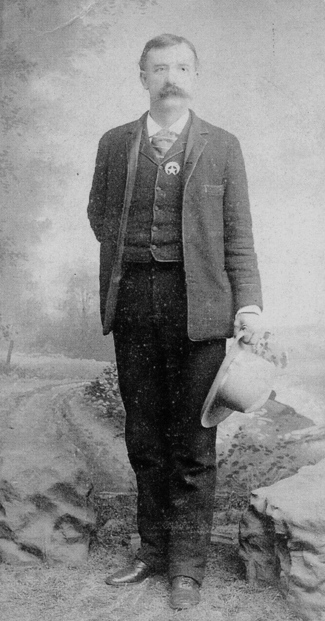 <b>MARSHAL:</b> Deputy Marshal Henry "Heck" Thomas <b>MARSHAL:</b> Deputy Marshal Henry "Heck" Thomas