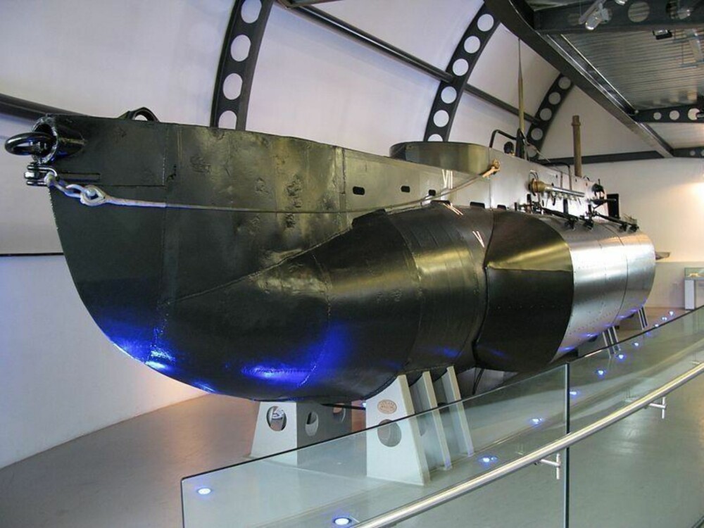 BLIKKBOKS: En av de få gjenlevende X-klasse ubåtene, X24, ustilt på Royal Navy Submarine Museum. BLIKKBOKS: En av de få gjenlevende X-klasse ubåtene, X24, ustilt på Royal Navy Submarine Museum.