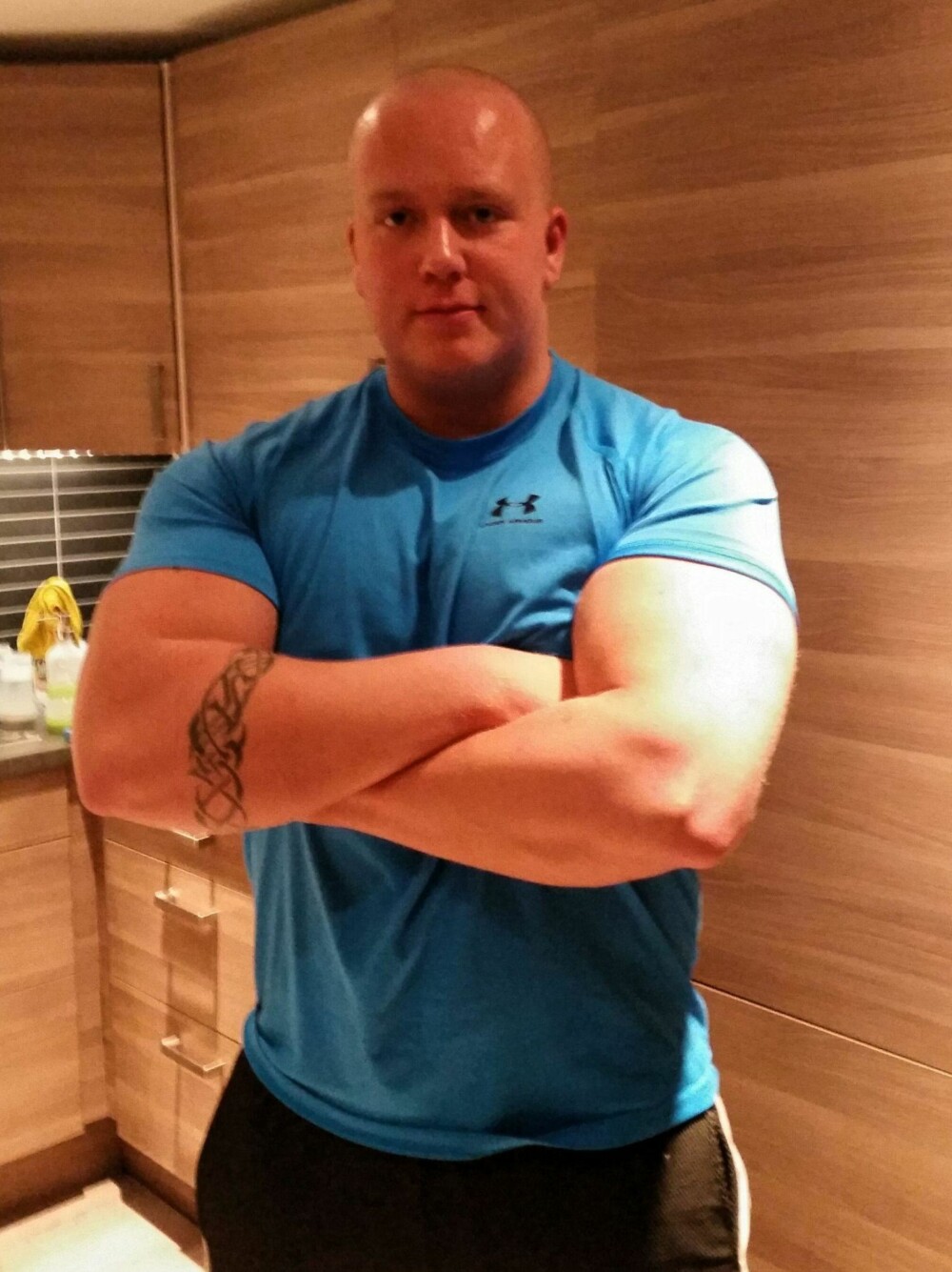 FATTER IKKE AT FOLK DOPER SEG: Knut Arne Risholm er en av Norges sterkeste menn. Han er bekymret for den stadig økende bruken av doping i treningsmiljøene. FATTER IKKE AT FOLK DOPER SEG: Knut Arne Risholm er en av Norges sterkeste menn. Han er bekymret for den stadig økende bruken av doping i treningsmiljøene.