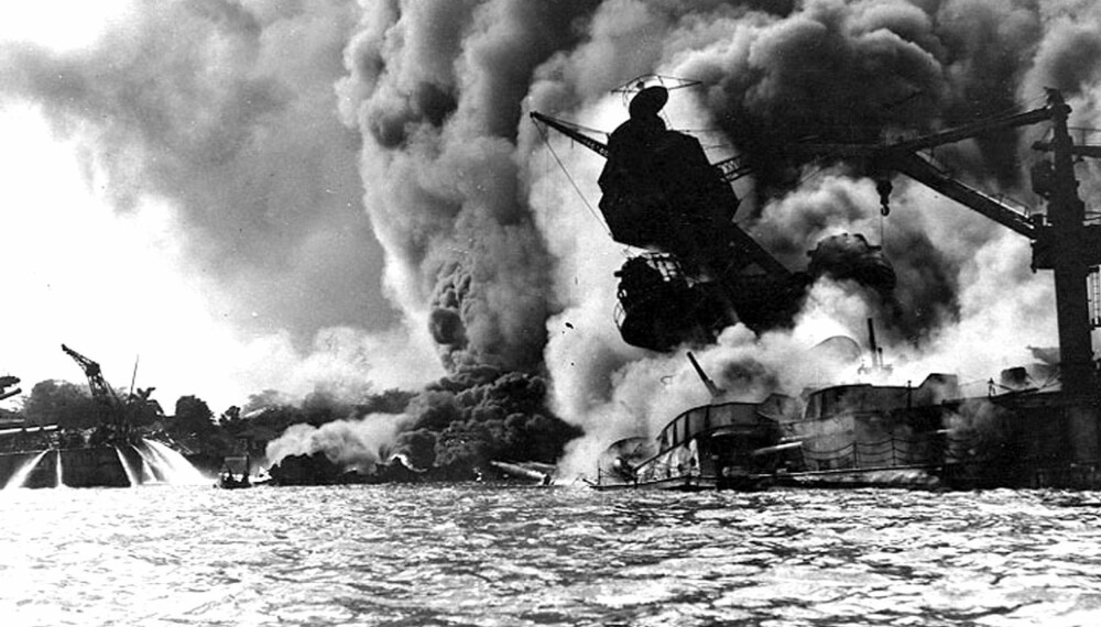 Japanernes angrep på Pearl Harbor kunne potensielt endret krigen på flere måter: Hadde de ikke angrepet, ville USA vært utenfor krigen lenger. Hadde de fokusert på hangarskipene, kunne slaget ved Midway endt annerledes. Japanernes angrep på Pearl Harbor kunne potensielt endret krigen på flere måter: Hadde de ikke angrepet, ville USA vært utenfor krigen lenger. Hadde de fokusert på hangarskipene, kunne slaget ved Midway endt annerledes.