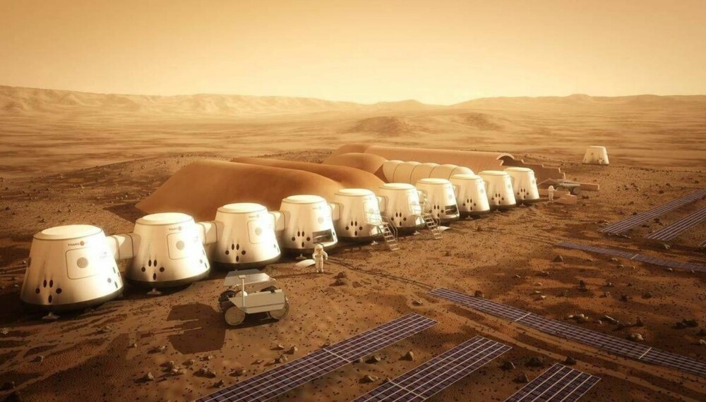 MARSBASE: Slik forestiller Mars One seg at marsfarerne skal bo. Strømmen basen trenger, blir levert av store solpaneler som også gir strøm til anleggene som lager vann av smeltet is fra marsjorden. MARSBASE: Slik forestiller Mars One seg at marsfarerne skal bo. Strømmen basen trenger, blir levert av store solpaneler som også gir strøm til anleggene som lager vann av smeltet is fra marsjorden.