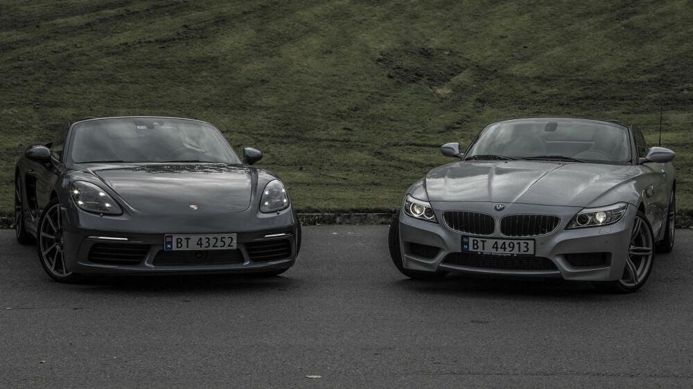 Porsche 718 Boxster vs BMW Z4 sDrive20i Porsche 718 Boxster vs BMW Z4 sDrive20i
