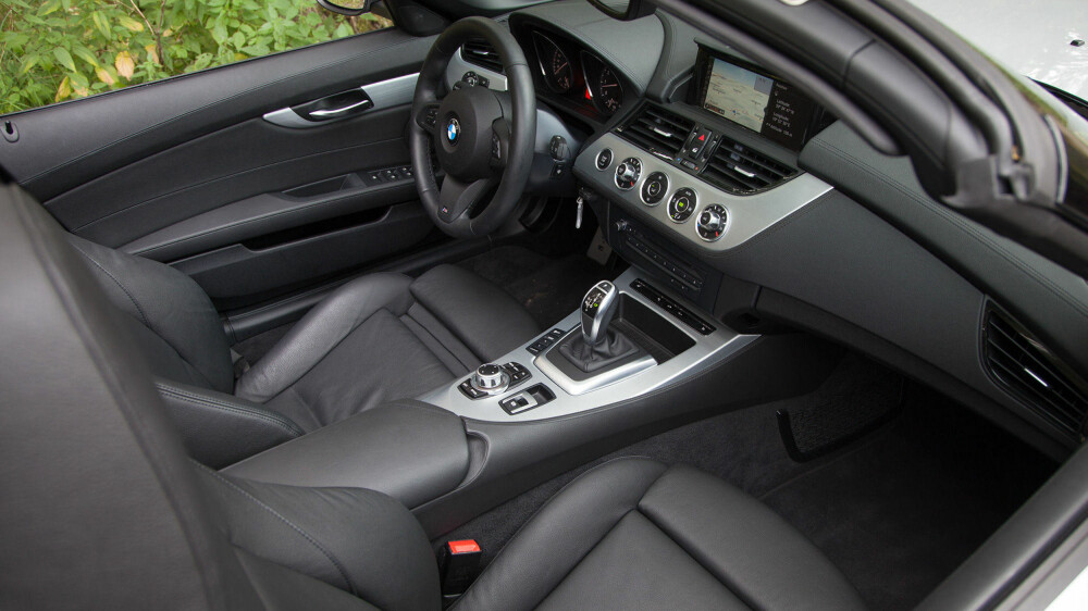 Z4 bærer preg av at det ikke er BMWs nyeste modell. Z4 bærer preg av at det ikke er BMWs nyeste modell.