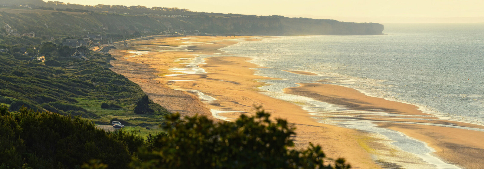 Slik ser Omaha Beach ut i dag. Slik ser Omaha Beach ut i dag.