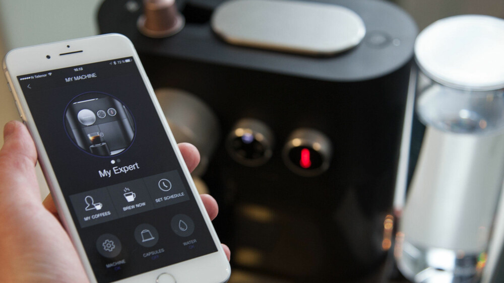 Nespresso Expert er en kaffemaskin som du kan styre med mobiltelefonen. Nespresso Expert er en kaffemaskin som du kan styre med mobiltelefonen.