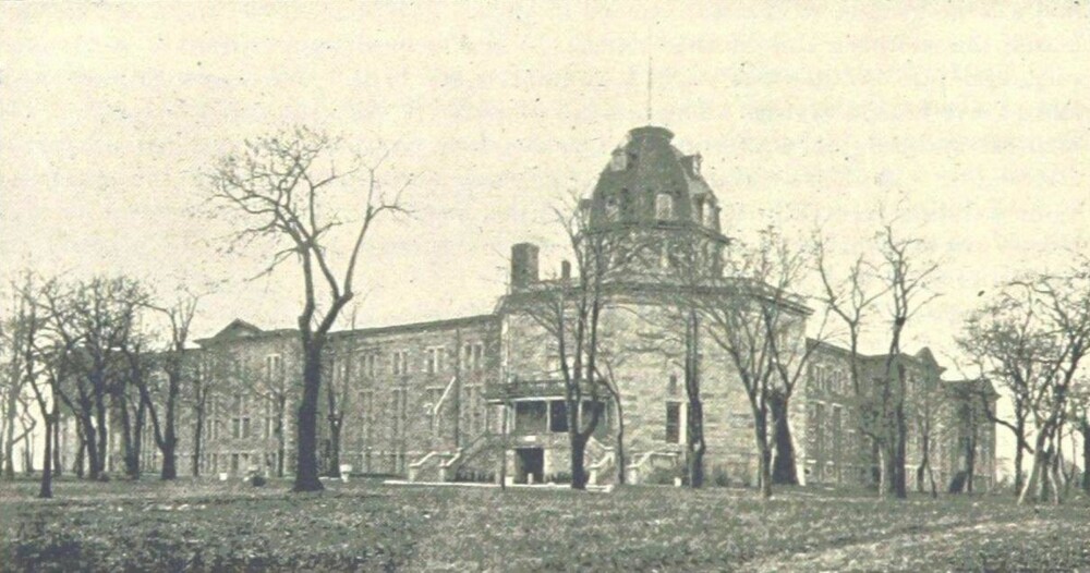 En av USAs verste psykiatrianstalter i 1880-årene lå på Blackwell’s Island. En av USAs verste psykiatrianstalter i 1880-årene lå på Blackwell’s Island.
