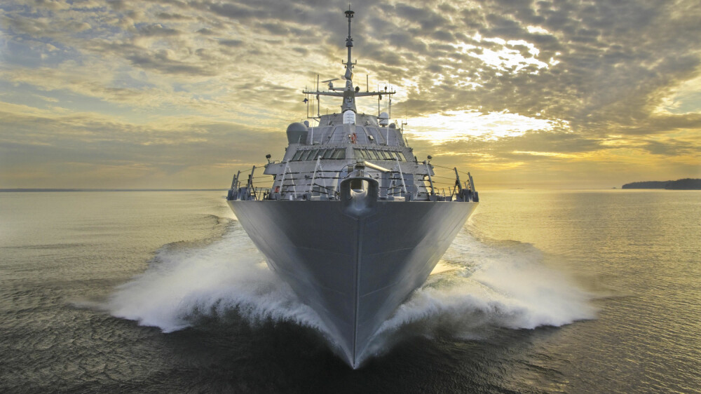 TILNÆRMET USYNLIG: USS Freedoms spesielle design med smal kjøl og lavt og spisst førerhus på dekk gjør det vanskelig å fange opp på radar. TILNÆRMET USYNLIG: USS Freedoms spesielle design med smal kjøl og lavt og spisst førerhus på dekk gjør det vanskelig å fange opp på radar.