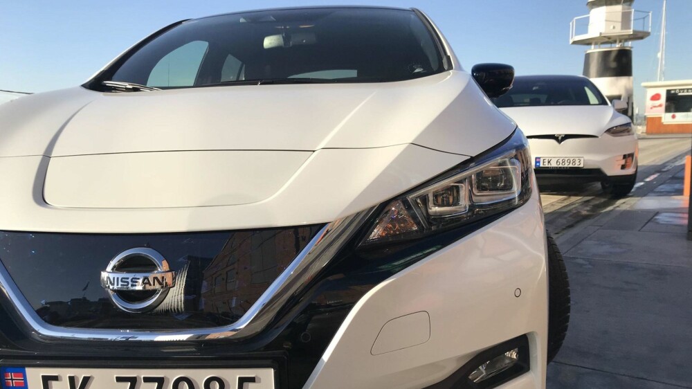 FOLKEFAVORITTER: Nissan Leaf og Tesla Model X er de to mest populære elbilene i Norge for tiden. FOLKEFAVORITTER: Nissan Leaf og Tesla Model X er de to mest populære elbilene i Norge for tiden.
