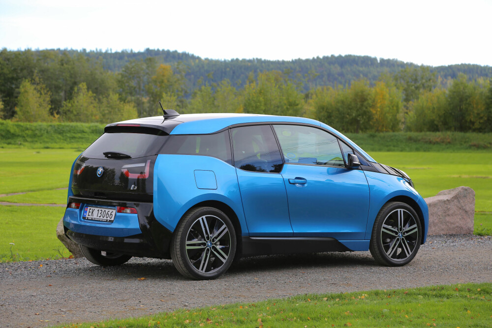 SNOBBET BESTSELGER: Tross sitt særegne konsept har BMW i3 tatt Norge med storm. Også her i underkant av 300 bruktbiler og priser fra ca. 180 til 340 000 kroner. SNOBBET BESTSELGER: Tross sitt særegne konsept har BMW i3 tatt Norge med storm. Også her i underkant av 300 bruktbiler og priser fra ca. 180 til 340 000 kroner.