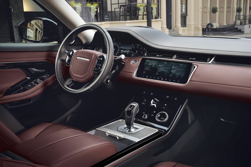 Det har skjedd mye med Range Rover-interiørene de siste årene. Evoque følger opp dette, med mange lekre detaljer. Det har skjedd mye med Range Rover-interiørene de siste årene. Evoque følger opp dette, med mange lekre detaljer.