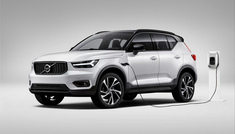 Slik ser CX40 ut i ladbar hybridutgave. Den kommer til neste år, i 2020 blir dette så Volvos første rene elbil. Slik ser CX40 ut i ladbar hybridutgave. Den kommer til neste år, i 2020 blir dette så Volvos første rene elbil.