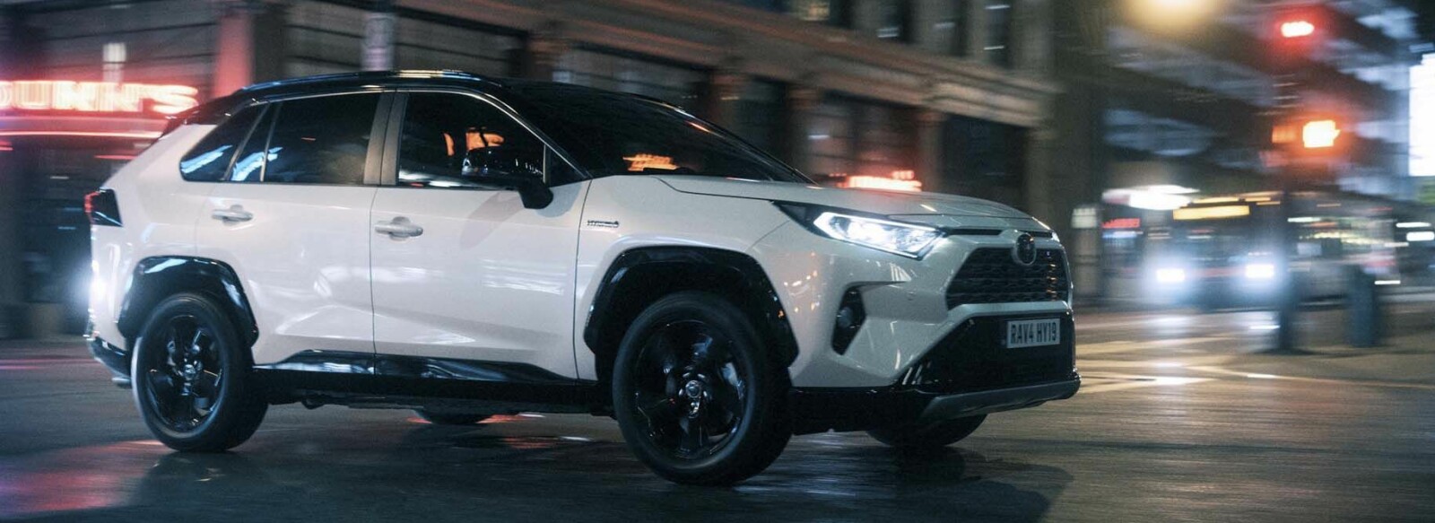 <b>FAMILIE: </b>Det er lett å se slektskapet mellom Toyota og Lexus. <b>FAMILIE: </b>Det er lett å se slektskapet mellom Toyota og Lexus.