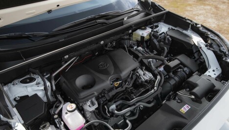 NY MOTOR I RAV4: Nye RAV4 har fått et helt nytt hybridsystem. NY MOTOR I RAV4: Nye RAV4 har fått et helt nytt hybridsystem.