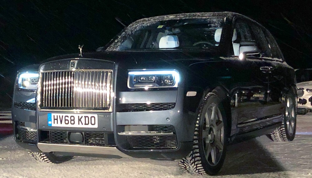 <b>VERDENS DYRESTE SUV: </b>Vi har prøvekjørt verdens dyreste SUV, RollsRoyce Cullinan. <b>VERDENS DYRESTE SUV: </b>Vi har prøvekjørt verdens dyreste SUV, RollsRoyce Cullinan.