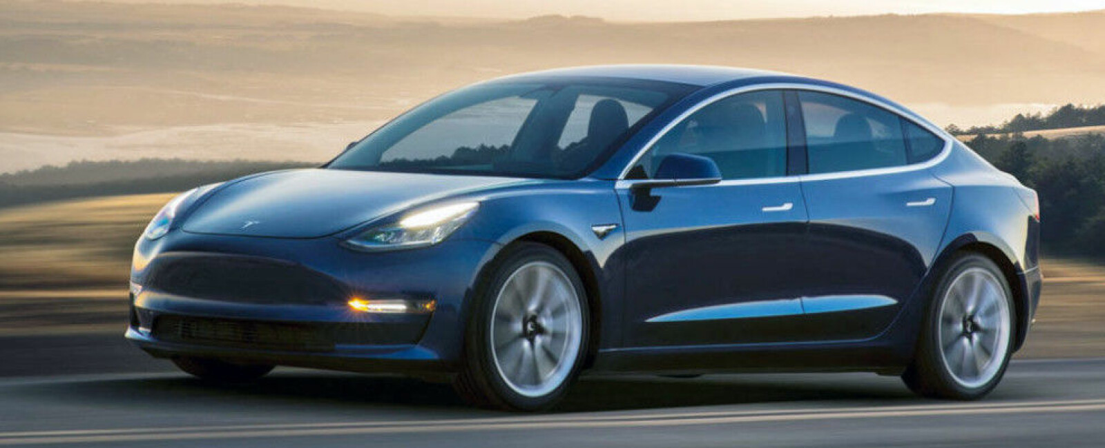 <b>BEGEISTRER:</b> Tesla Model 3 har begeistrede eiere i følge en ny undersøkelse. <b>BEGEISTRER:</b> Tesla Model 3 har begeistrede eiere i følge en ny undersøkelse.
