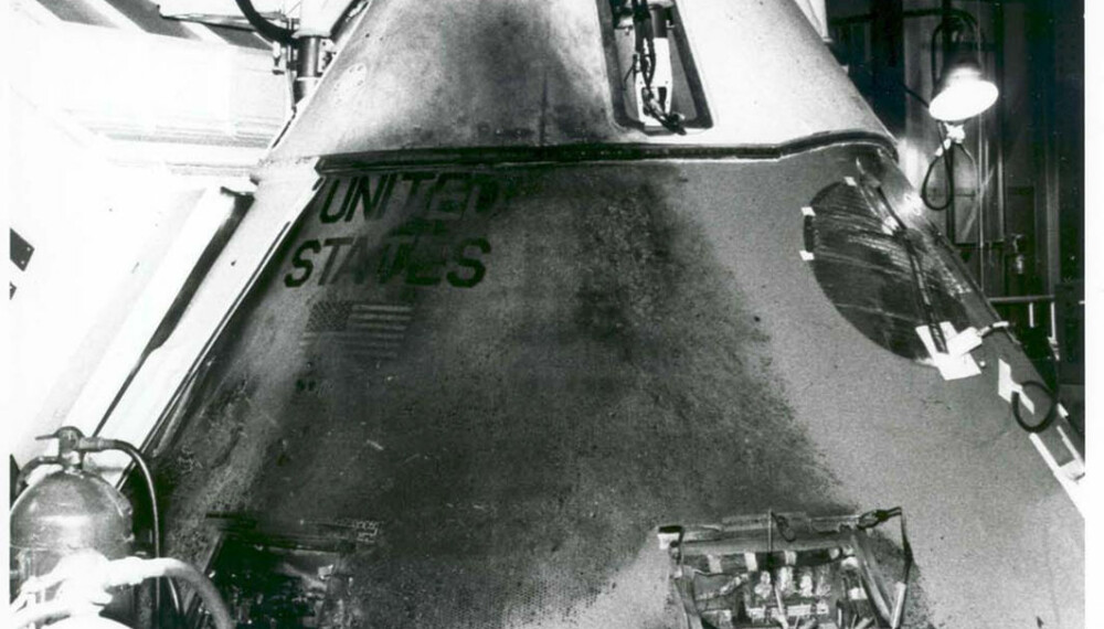 <b>BRANNSKADET:</b> Det ytre av Apollo-kapselen bærer tydelige spor av brannen 27. januar 1967. Kapselen er nå oppbevart ved NASAs Langley Research Center i Virginia. <b>BRANNSKADET:</b> Det ytre av Apollo-kapselen bærer tydelige spor av brannen 27. januar 1967. Kapselen er nå oppbevart ved NASAs Langley Research Center i Virginia.
